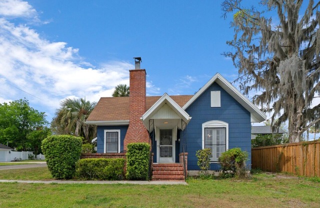 Close to WEC, Beach, Crystal River, & Everything in Central Florida