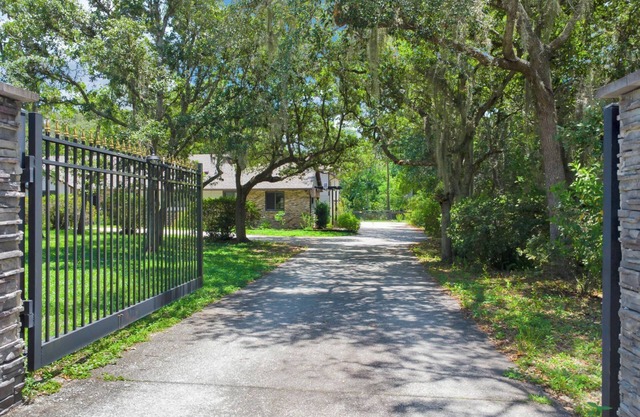 Cloud 9 - Cozy studio with WiFi, AC in charming Chuluota, FL