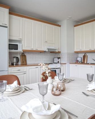 Cloudberry Lane Apartment By BookLapland