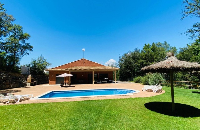 Club Villamar - Enjoy your holiday in this villa with private pool and bbq