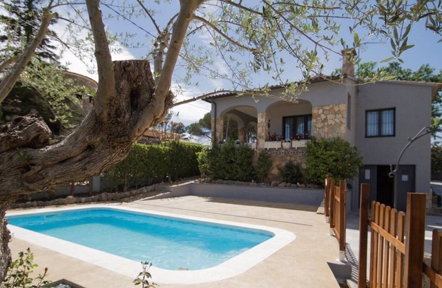 Club Villamar - Precious villa, very spacious and with a magnificent garden with private pool, wo...