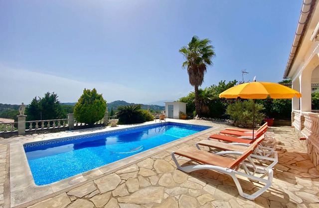 Club Villamar - Wonderful villa with private Swimming pool close to Lloret de Mar fully renewed i.