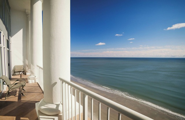 Club Wyndham SeaWatch Resort