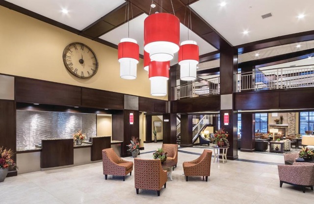ClubHouse Hotel & Suites Fargo