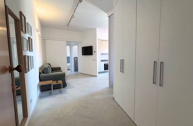 CN014 - Cesenatico, brand new three-room apartment on the canal port