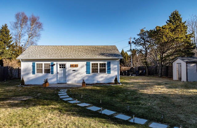 Coastal 3BR Cottage near Acadia NP w/Hot Tub