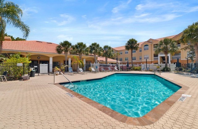 Coastal Comfort & Pool