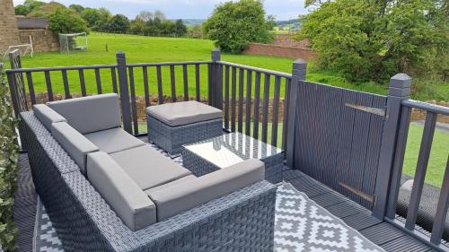 Coastal Cottage with Hot Tub and Garden Sleeps 8