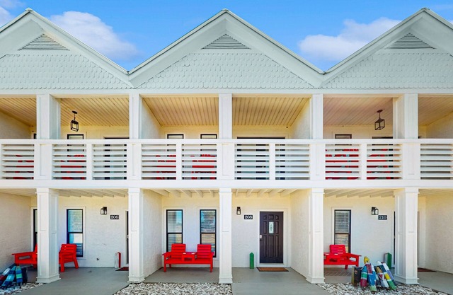 Coastal getaway steps from the bay with patio, balcony, smart TVs, & W/D