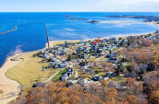 Coastal home on Hills Beach Saco River UNE nearby Old Orchard Kennebunkport
