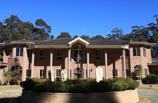 Coastal Mansion - close to all south coast attractions