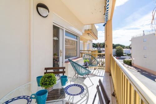 Coastal Paradise & Cozy Home with a 100m from the Beach!