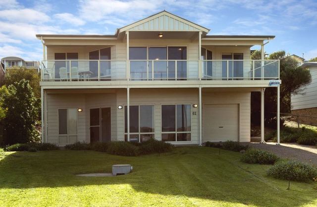 Coastal Views Goolwa 4 Bedrooms 2 Bathrooms