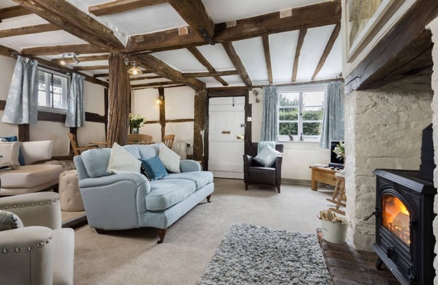 Cobblers Cottage, A delightful, pet friendly, character cottage.