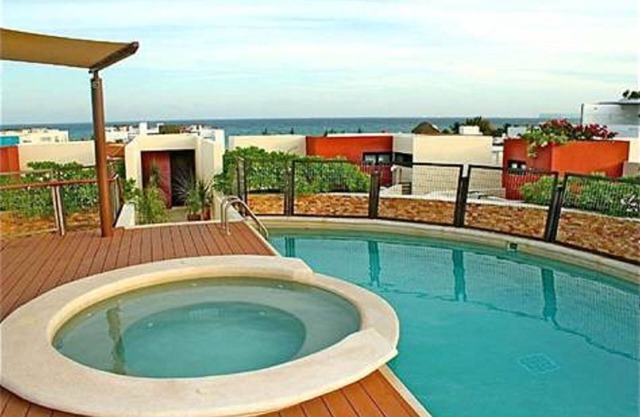 Coco Beach, Steps From The Beach