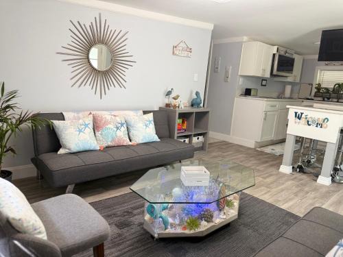 Cocoa, Beach house-2