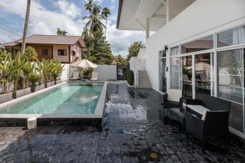 Coconut Breeze Villa 3