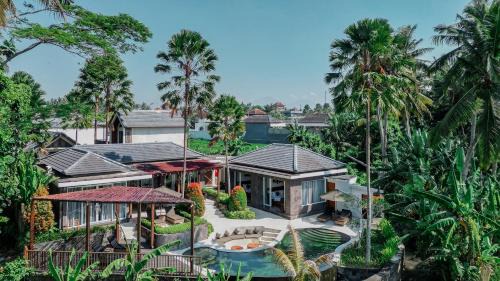 Coconut Grove Villa by Betterplace