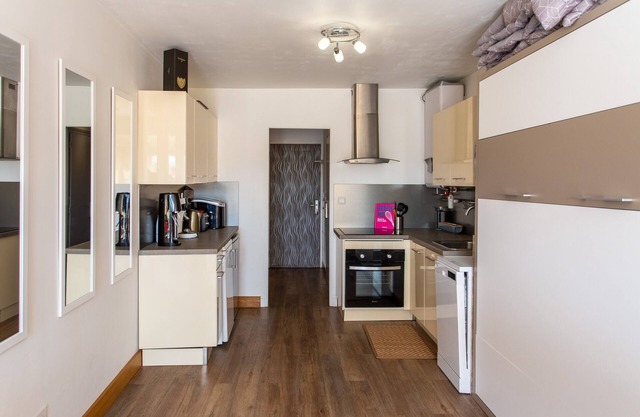 Cocooning - Studio Apartment, Sleeps 2