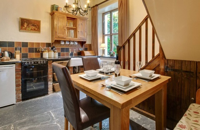 Coedfa Bach - Two Bedroom House, Sleeps 4