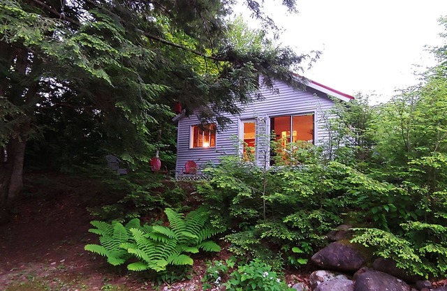 Cold River Retreat - Quiet hideaway for two located in Sandwich, NH.