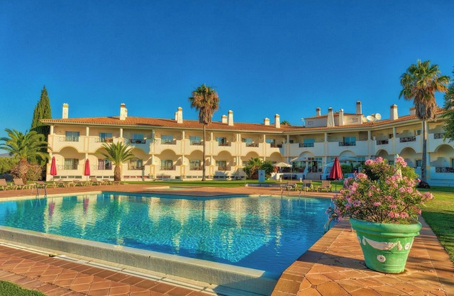 Colina Verde Resort