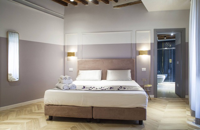 Colle di Val d'Elsa - Siena - Apt Pink - B