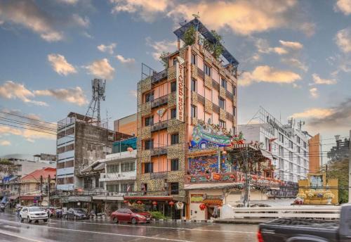 Collection O Diamond House Khaosan
