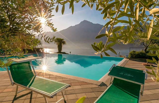 Collina Magnolia Holiday Apartment with Pool
