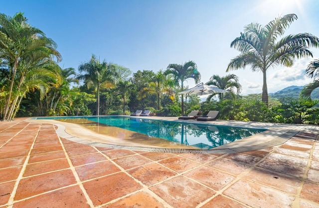 Colombian Dream Getaway with Clay Tennis Court, Swimming Pools, Views and more.