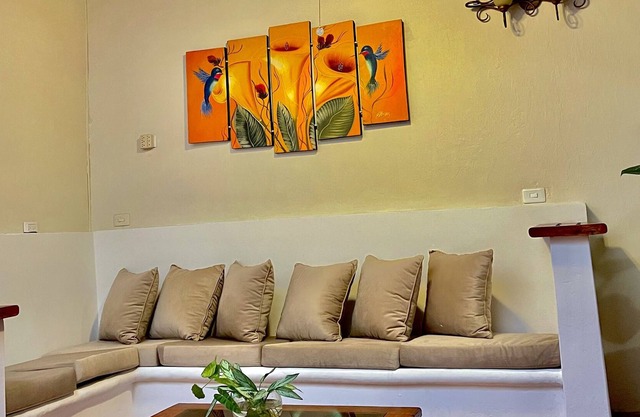 COLONIAL HOUSE IN THE HISTORICAL CENTER OF CARTAGENA AND 10 MINUTES FROM THE BEACHES!!