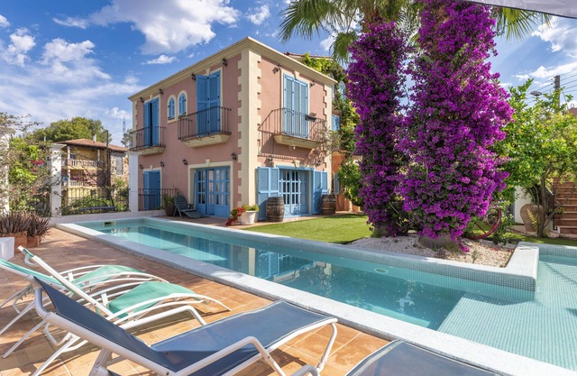 Colonial house Sitges Hills