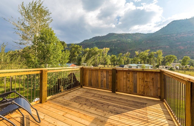 Colorado Cabin - Minutes from Downtown Ouray - Pet Friendly