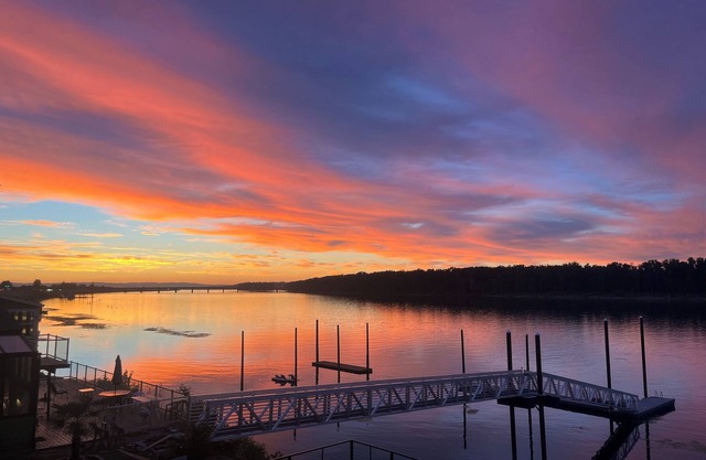 Columbia river house