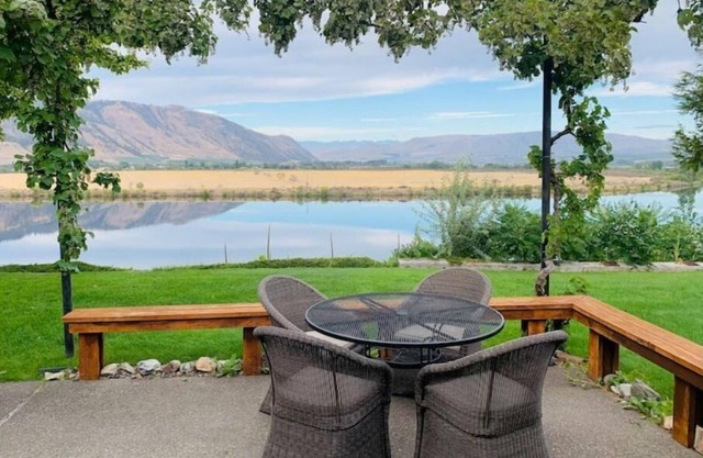 Columbia River Waterfront with Private Dock near Gamble Sands Golf Course!