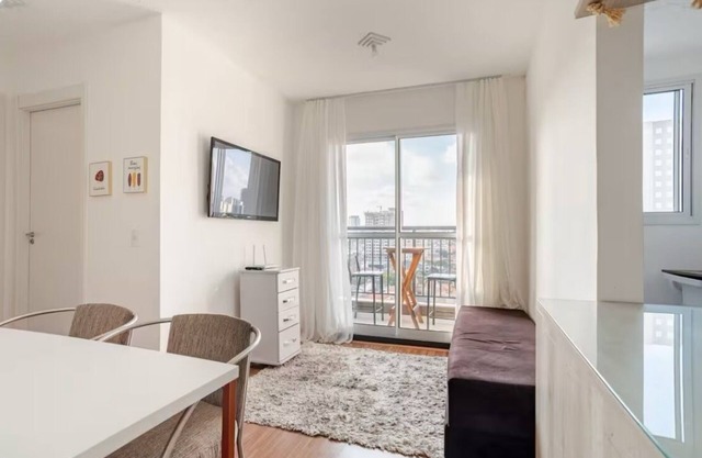 Comfort and Practicality: Apartment 15 Minutes from the Airport