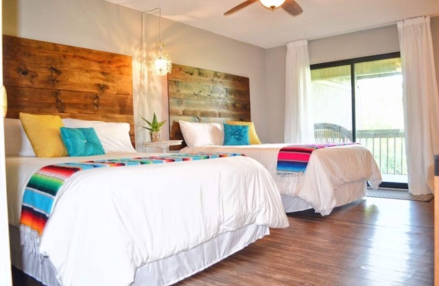 Comanche Condo - Tee Off at The Lake! - 3 bed/2 bath - POINT VENTURE