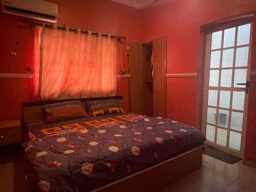 Combine Picks Short Break Centre Hotel and Suite