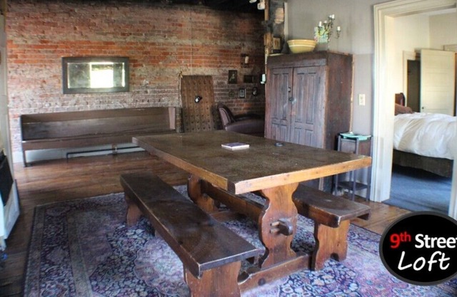 Come Enjoy a Unique Space 125 Year Old East TN Loft