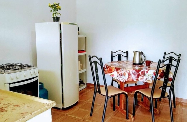 COME LIVE THIS EXPERIENCE - REST IN BERTIOGA AT A GOOD PRICE - CLOSE TO EVERYTHING