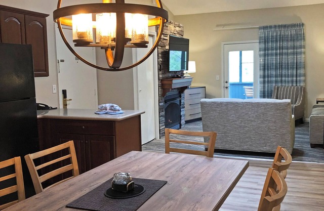 Come stay at Massanutten Resort's Summit for a relaxing vacay!