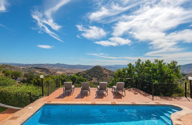 Come to La Casa de Alejandro, an exceptional place to enjoy at any time of the year.