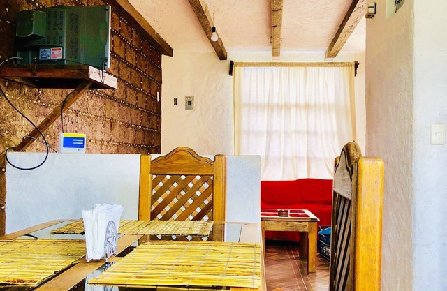 Comfy 4 Bedroom Town House Garden & Market Area