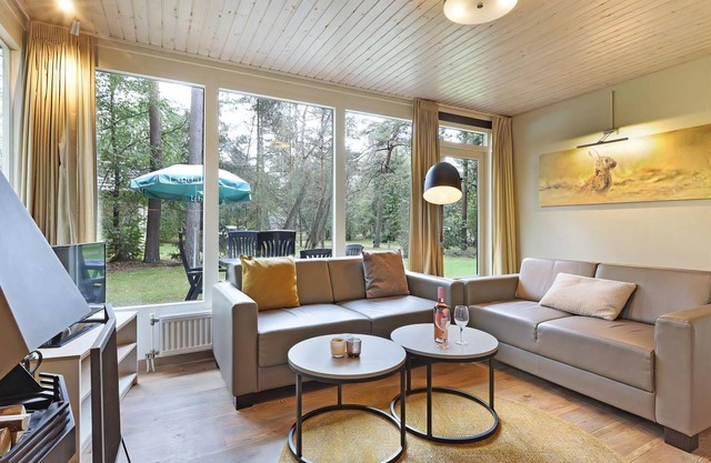 Comfort 6-person bungalow in the holiday park Landal Rabbit Hill