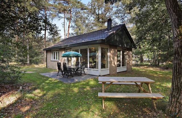 Comfort 6-person children's bungalow in the holiday park Landal Rabbit Hill