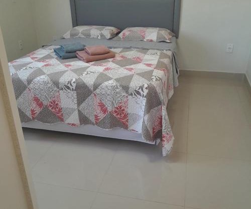 Comfort and Style White Queen II