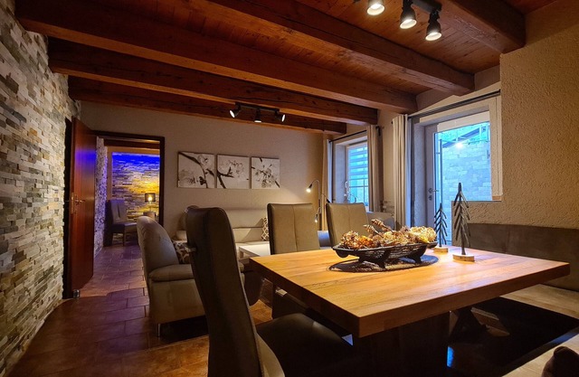 Comfort apartment for 2-8 people, 100 sqm, September 3rd, September Living room, 2 bathrooms