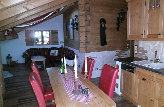Comfort apartment "Liesl" with pool & fantastic views in the alpine hut atmosphere