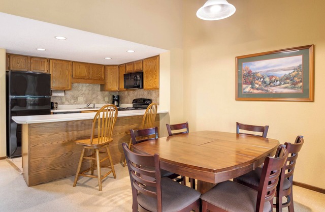 Comfort & Convenience! 2 Spacious Units Near Cashiers Sliding Rock! Free Parking