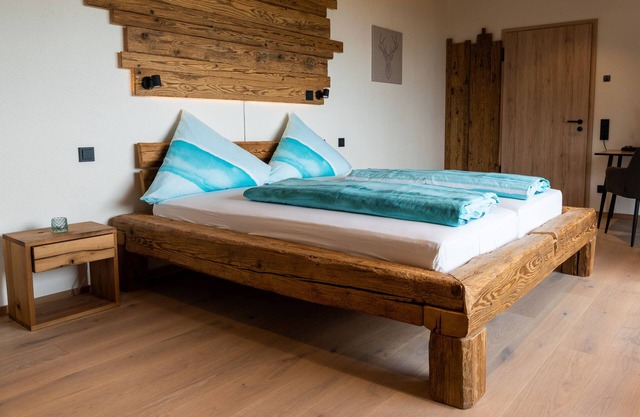 Comfort double room with shower and WC